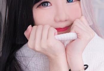 Sally Dorasnow双人故事：原图里藏着你听不到的心跳。